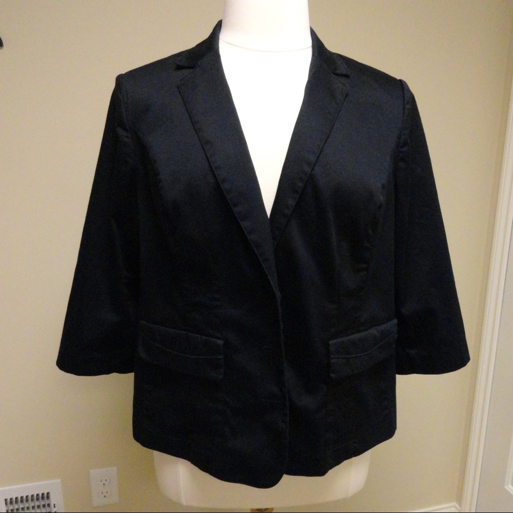 Lane Bryant Black button blazer w pockets